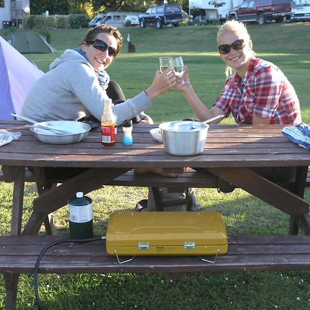 Blenheim Bridges Holiday Park מראה חיצוני תמונה