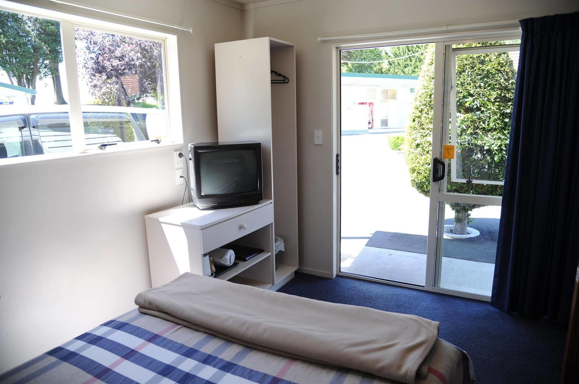 Blenheim Bridges Holiday Park מראה חיצוני תמונה